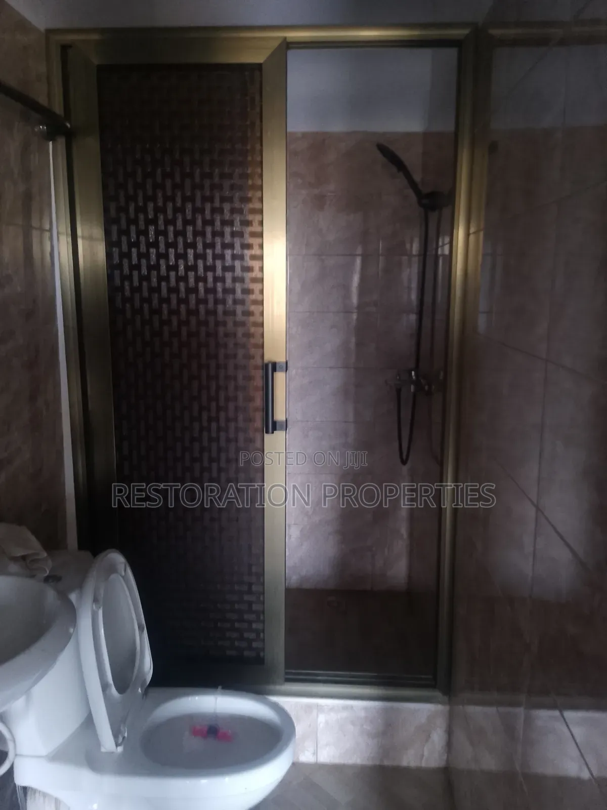 2bdrm Apartment in Adenta, Housing Down for rent