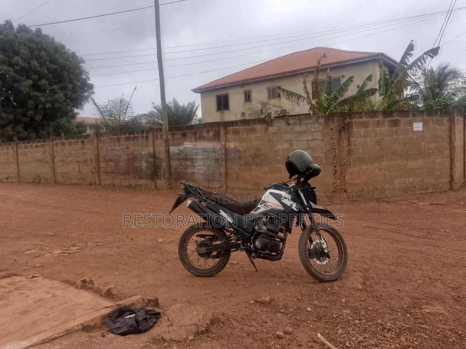 Half Plot With 3bedrooms Storey Building Footings Plan on It for Sale