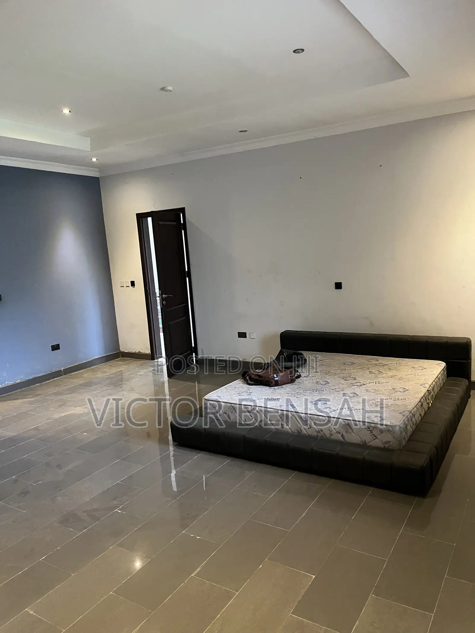 4bdrm Mansion in Boundary Road Area for rent