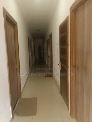 Mini Flat in Adenta, Commandos for rent