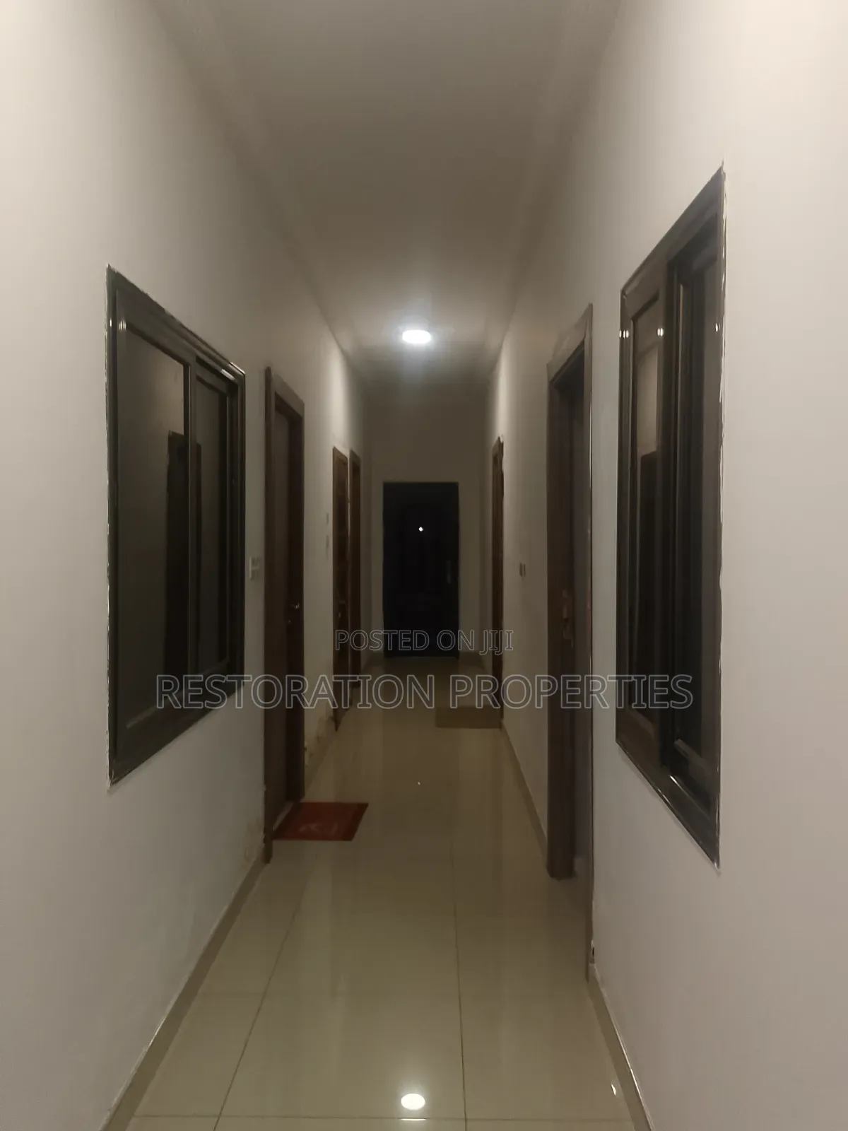 Mini Flat in Adenta, Commandos for rent