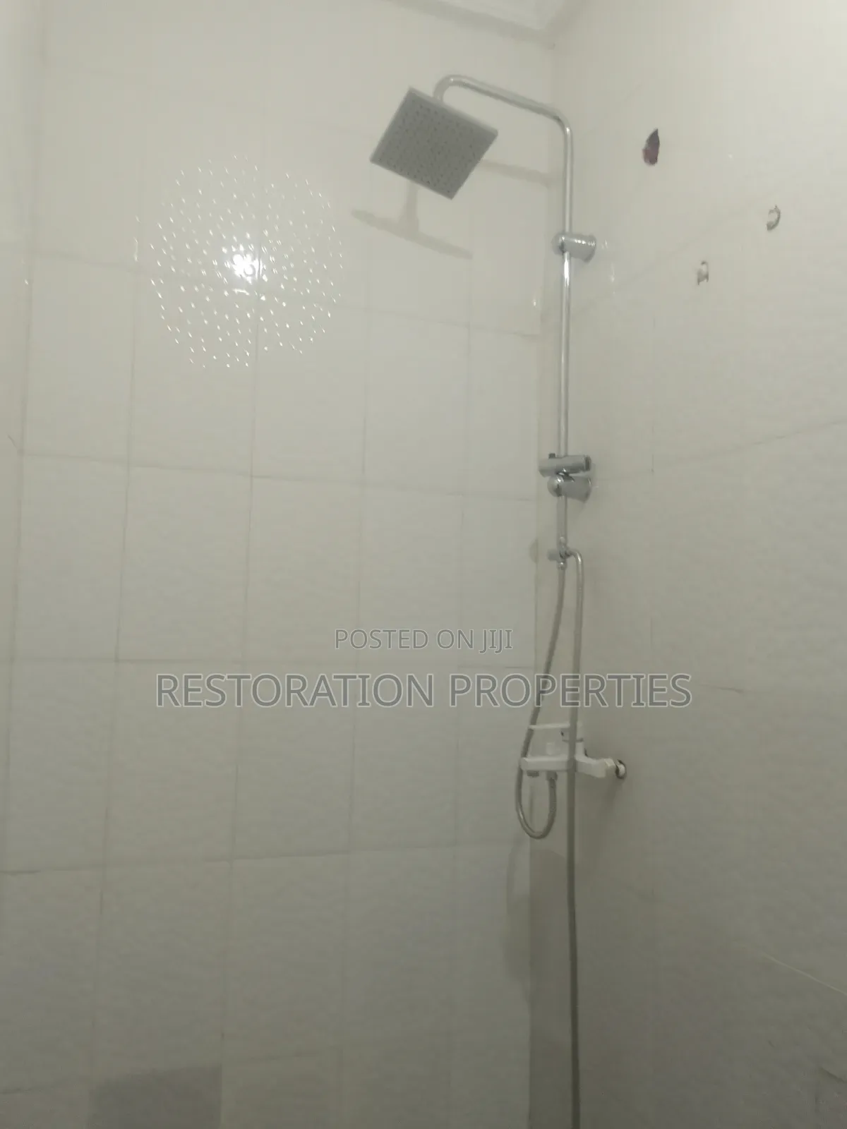 Mini Flat in Adenta, Commandos for rent