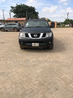 Nissan Navara 2013 Black