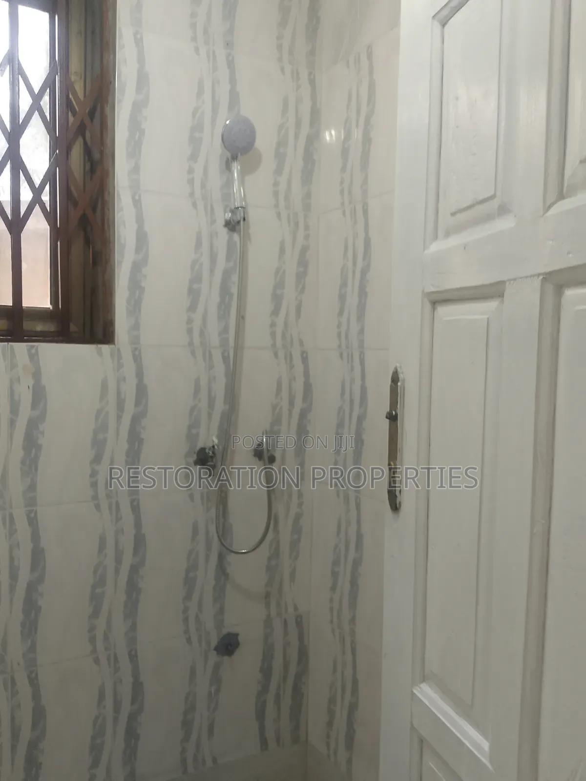 Mini Flat in Adenta Commandos for rent