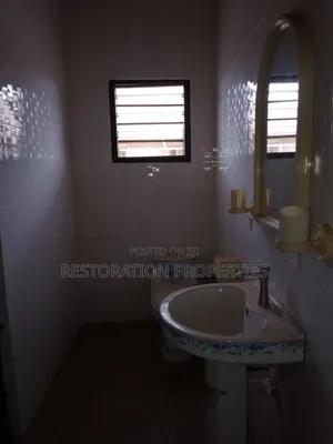 2bdrm Apartment in Adenta Housing Down for rent