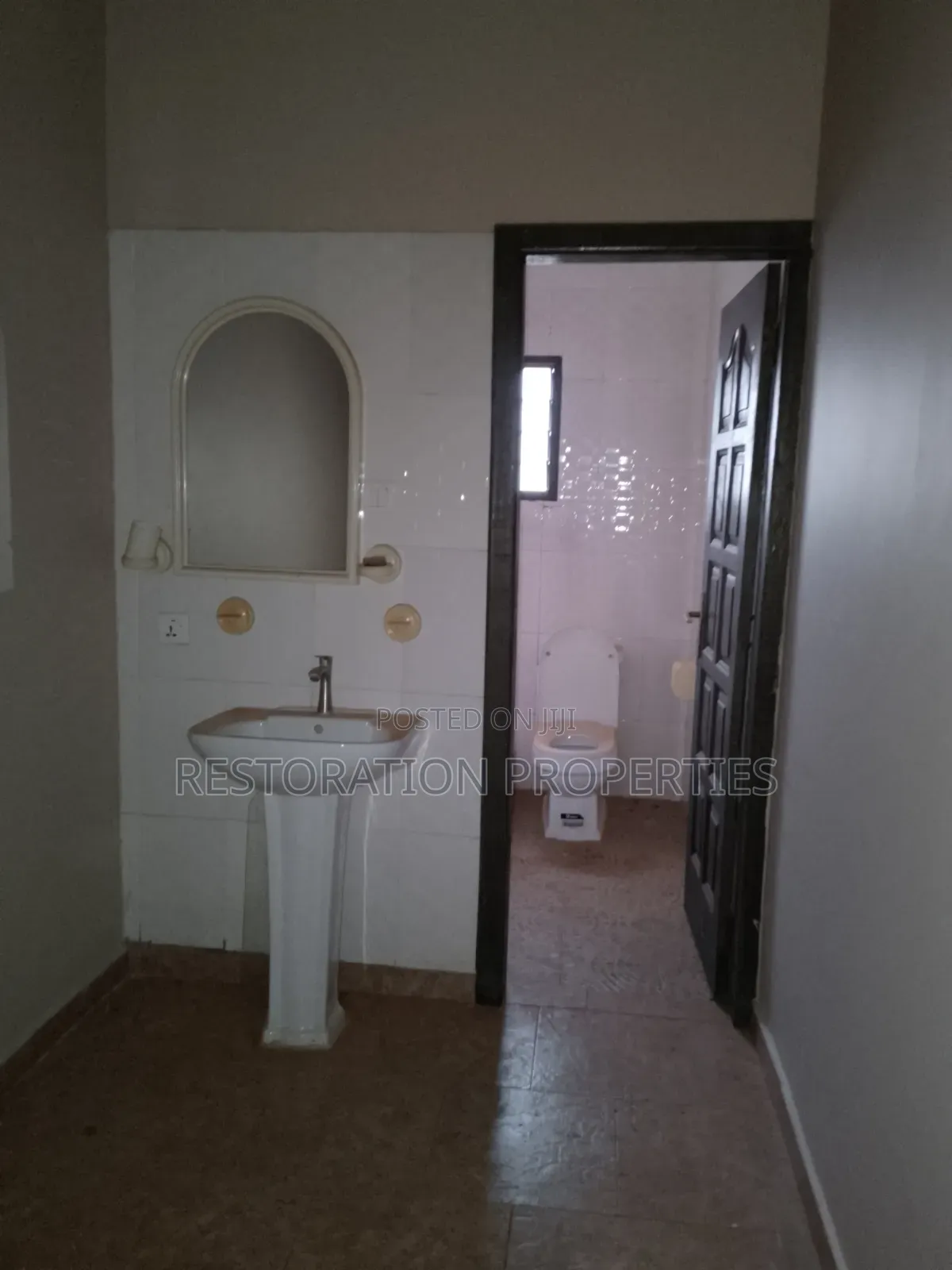 2bdrm Apartment in Adenta Housing Down for rent
