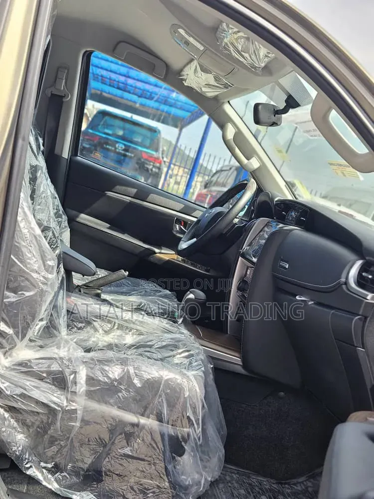 New Toyota Fortuner 2024 Green