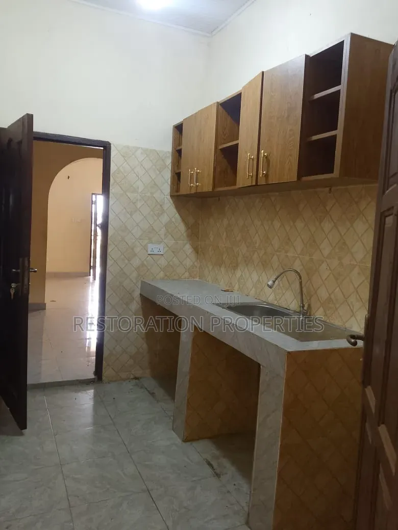2bdrm Apartment in Adenta, Housing Down for rent