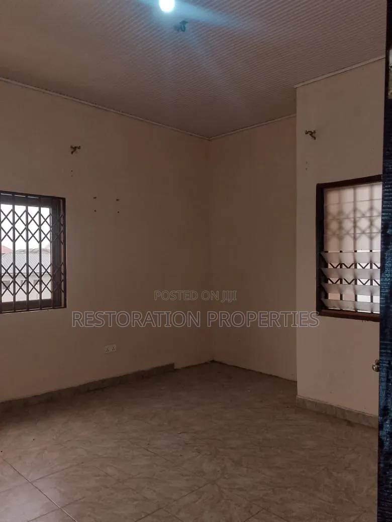 2bdrm Apartment in Adenta, Housing Down for rent