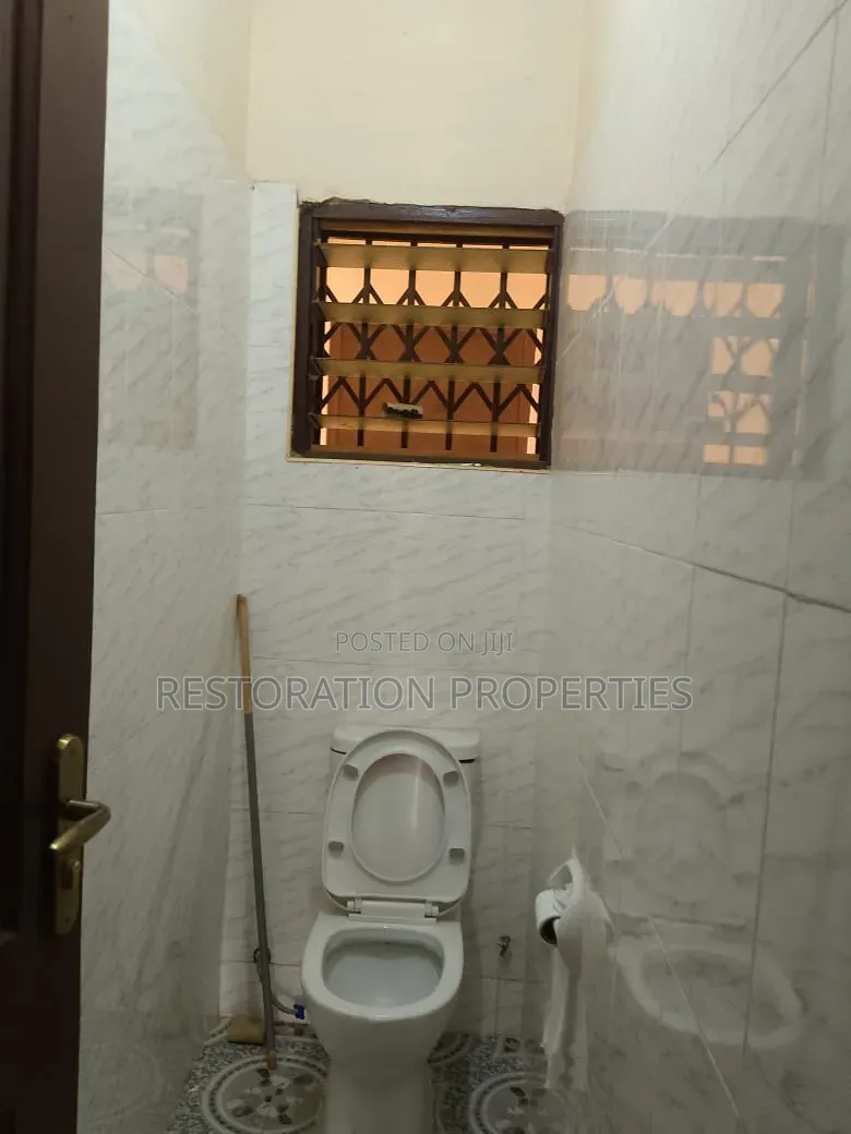 2bdrm Apartment in Adenta, Housing Down for rent