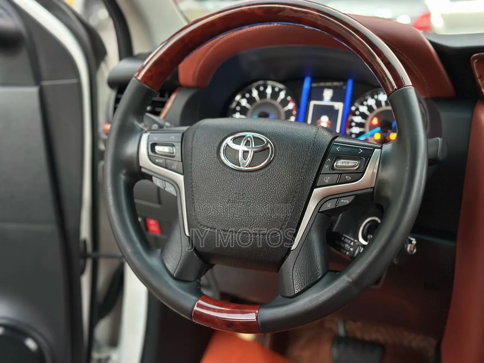 Toyota Fortuner 2.7 AWD 2019 White