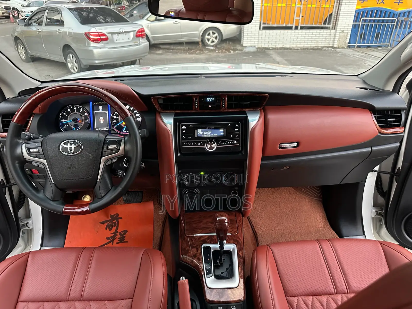 Toyota Fortuner 2.7 AWD 2019 White