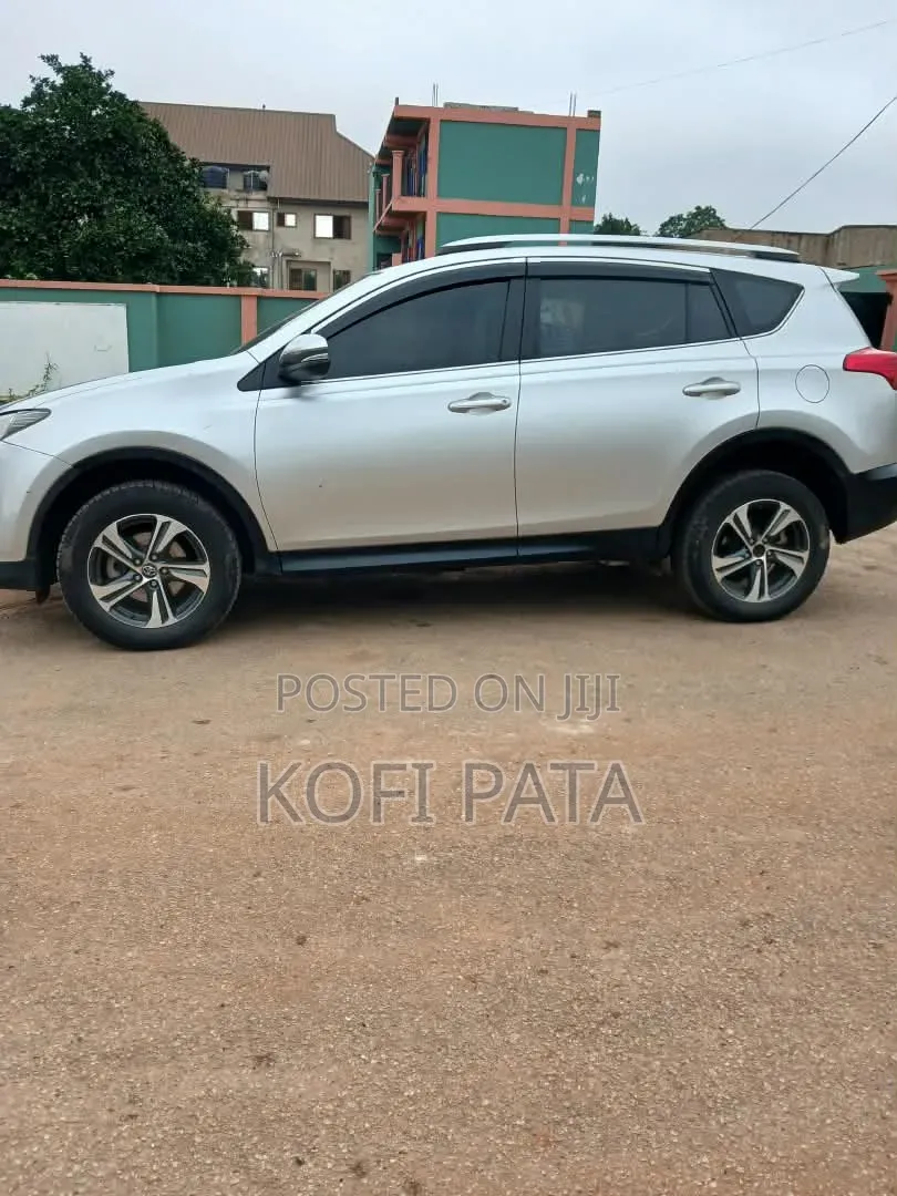 Toyota RAV4 2015 Silver