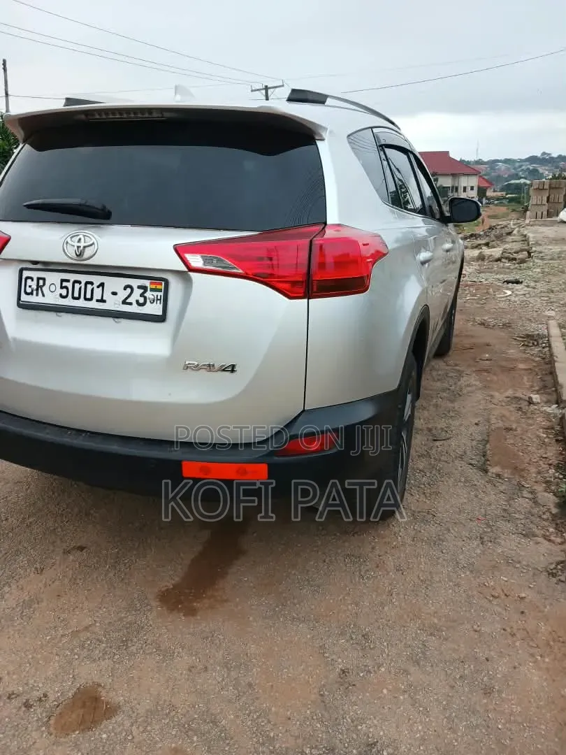 Toyota RAV4 2015 Silver