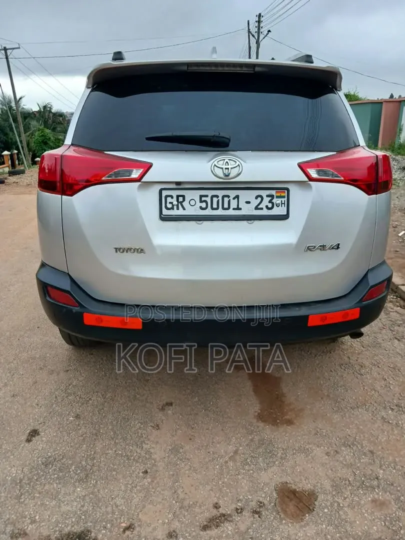 Toyota RAV4 2015 Silver