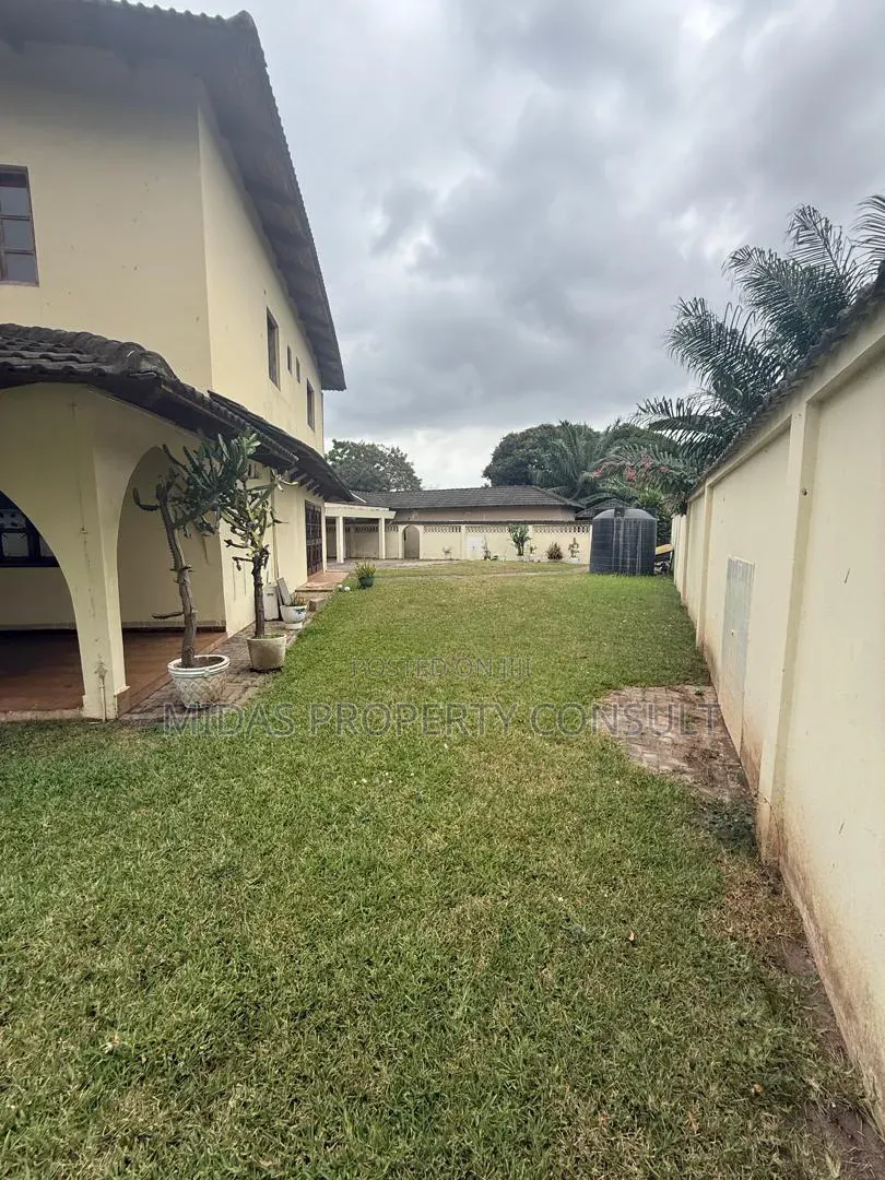 2plots for Sale at Tesano