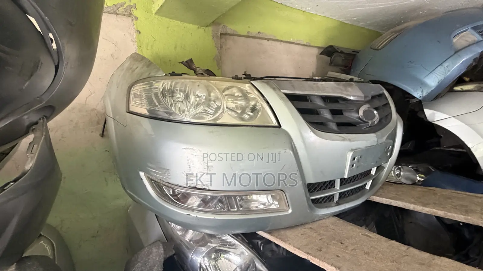Nissan Sunny Front Cut / SM3 2006,2007,2008,2009,