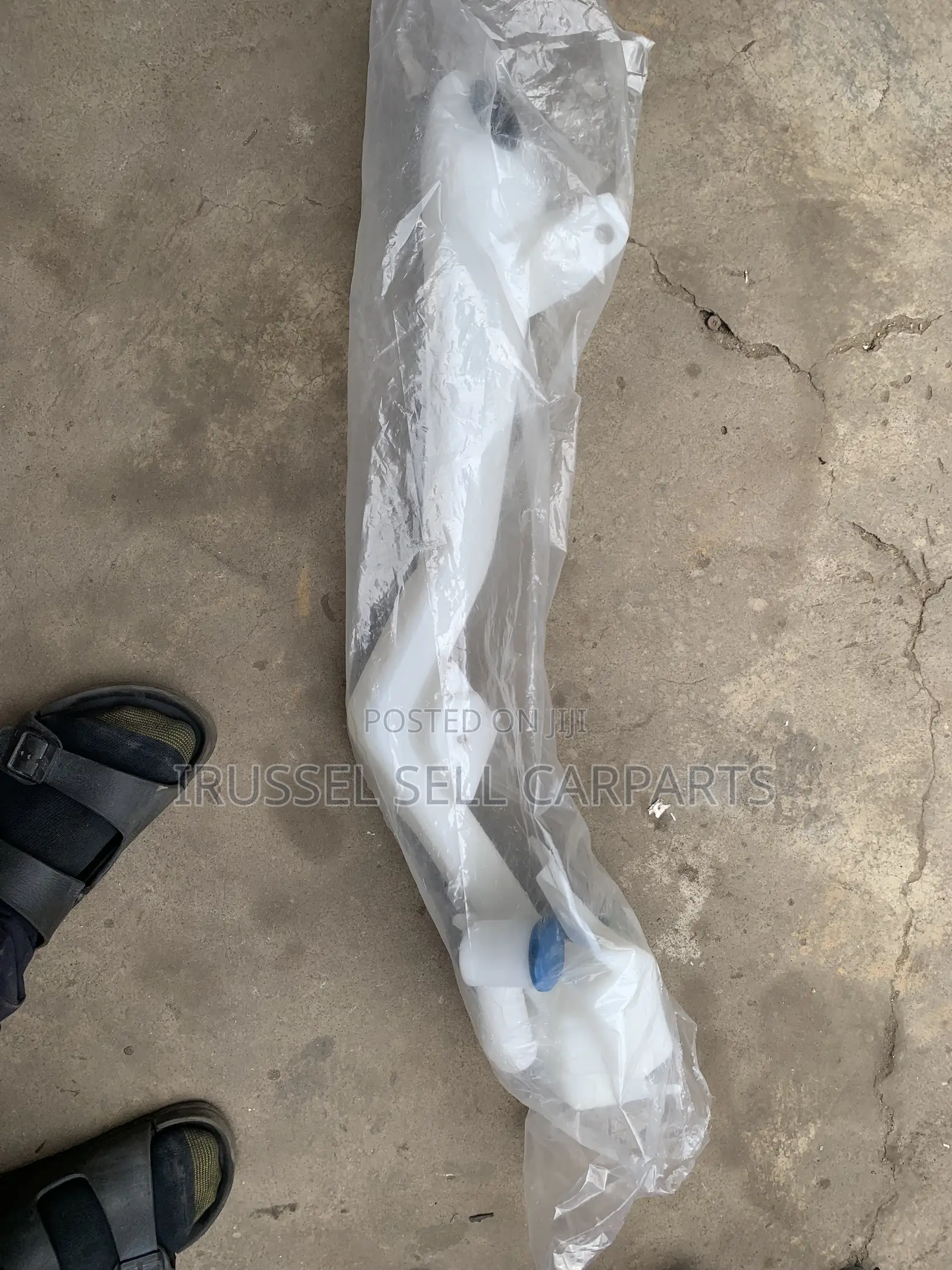 Honda CR-V Civic 2025 Resaiviour Wiper Bottle and Motor