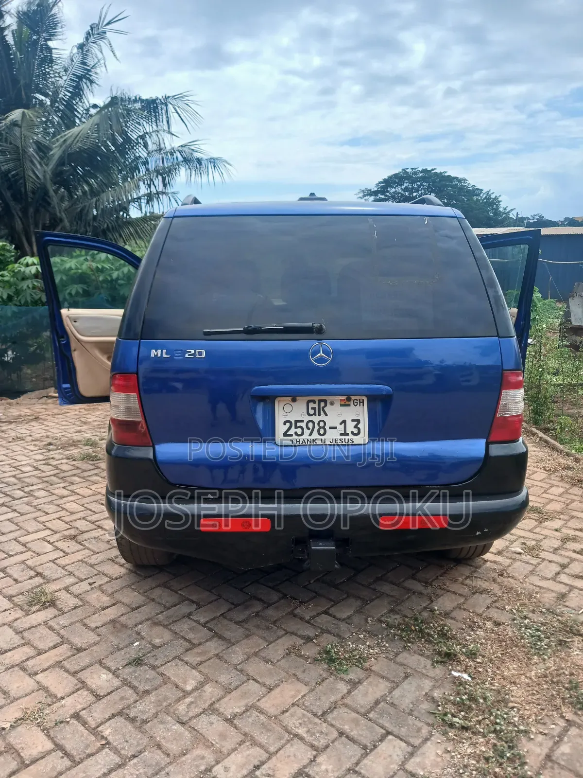 Mercedes-Benz E350 2002 Blue