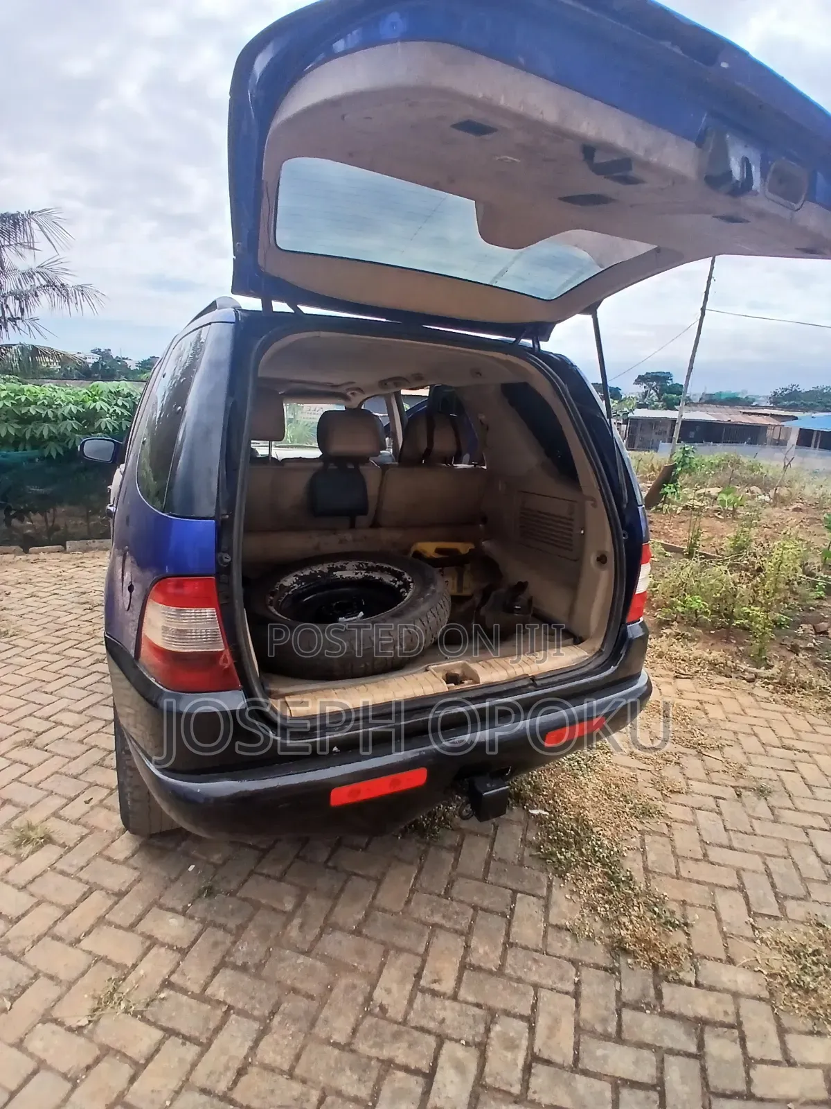 Mercedes-Benz E350 2002 Blue