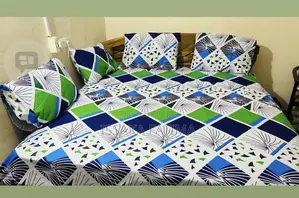 4 Pillow Cases With King Size Bedsheets