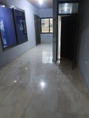 5bdrm House in Legacy Solid Real, Baatsona Total for rent
