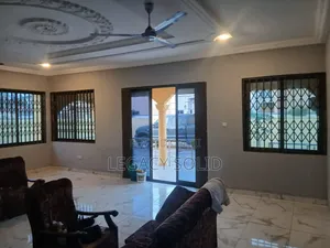 5bdrm House in Legacy Solid Real, Baatsona Total for rent