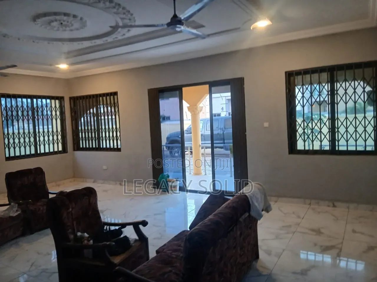 5bdrm House in Legacy Solid Real, Baatsona Total for rent
