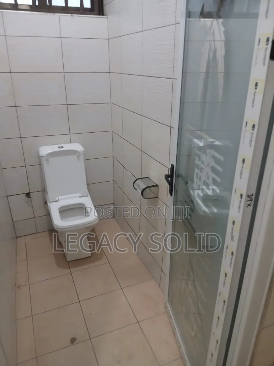 5bdrm House in Legacy Solid Real, Baatsona Total for rent