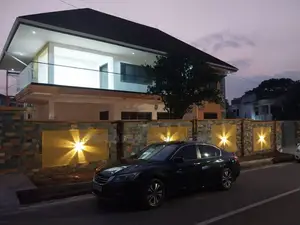 6bdrm Duplex in Sefdard Properties, Asylum Down for rent