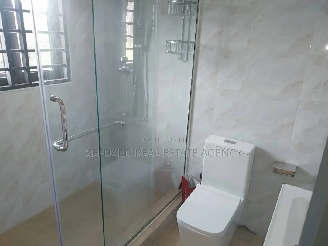 6bdrm Duplex in Sefdard Properties, Asylum Down for rent