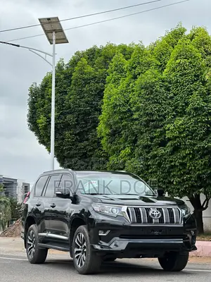 Toyota Land Cruiser Prado 2.7 2023 Black