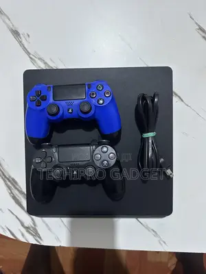 PlayStation 4 Slim Used