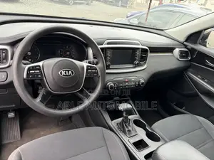 Kia Sorento 2.4L LX AWD 2019 Brown