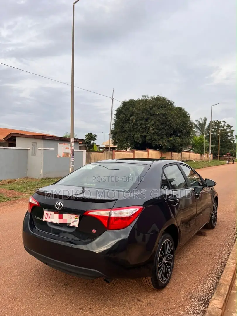 Toyota Corolla S 4dr Sedan (1.8L 4cyl CVT) 2016 Black