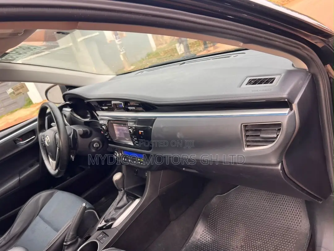 Toyota Corolla S 4dr Sedan (1.8L 4cyl CVT) 2016 Black