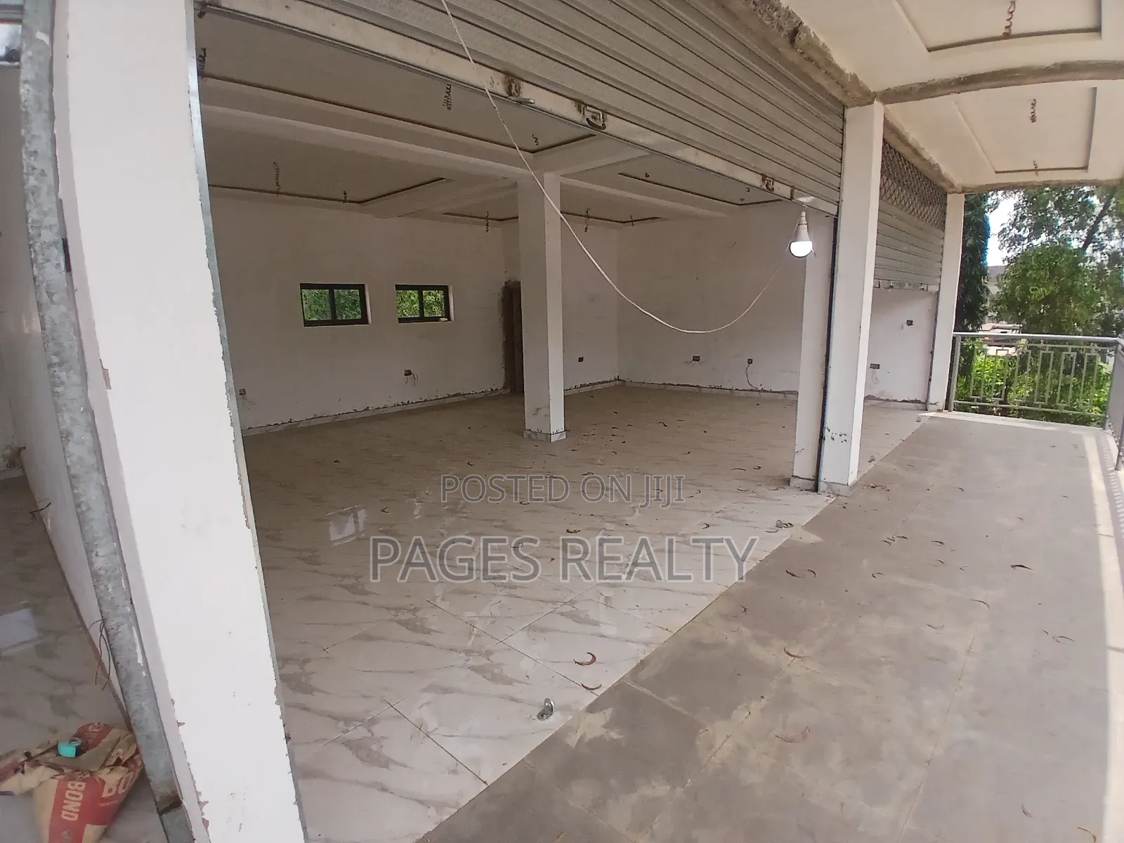 Double Shop at Ajiringanor for Rent