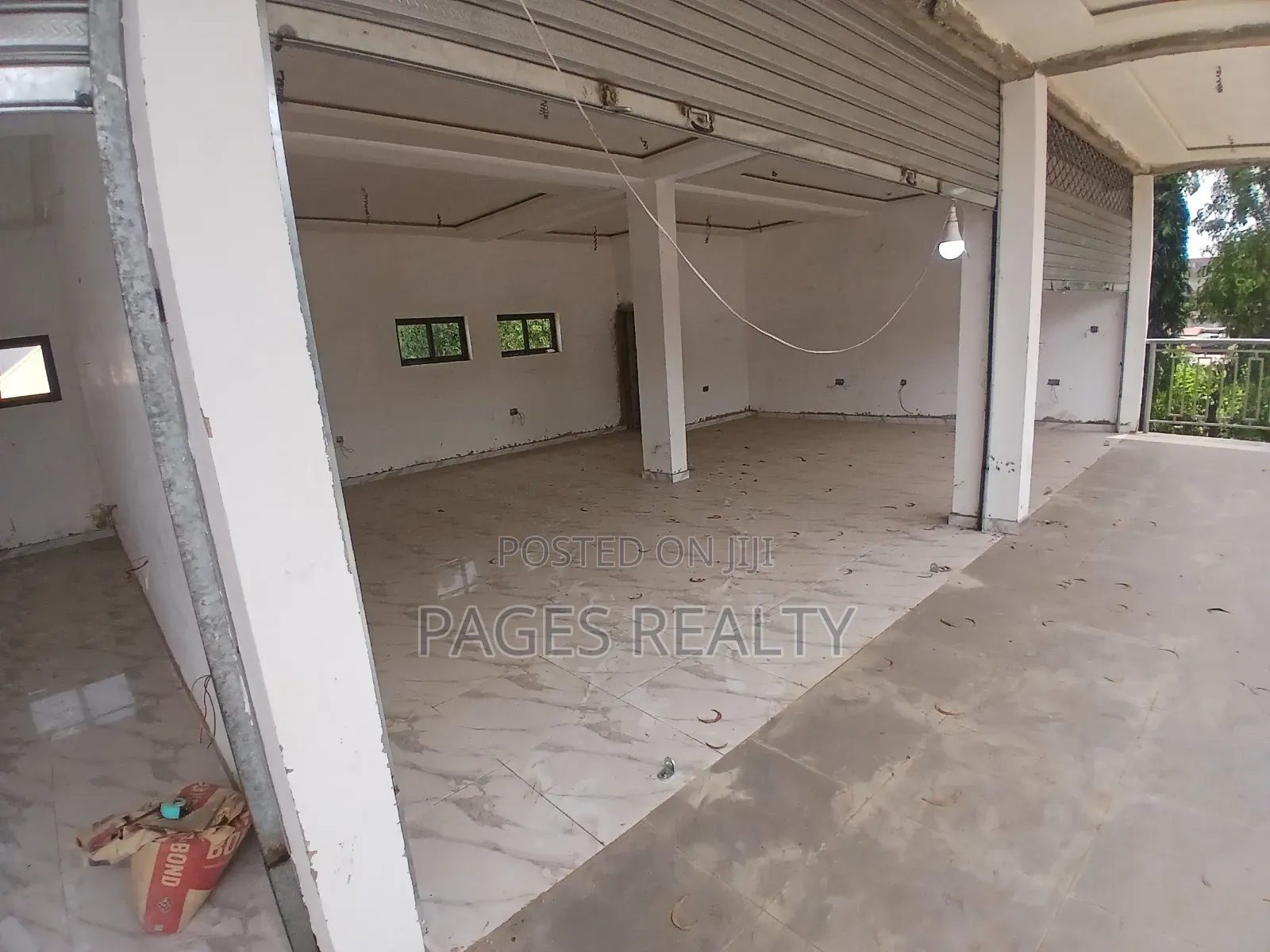 Double Shop at Ajiringanor for Rent