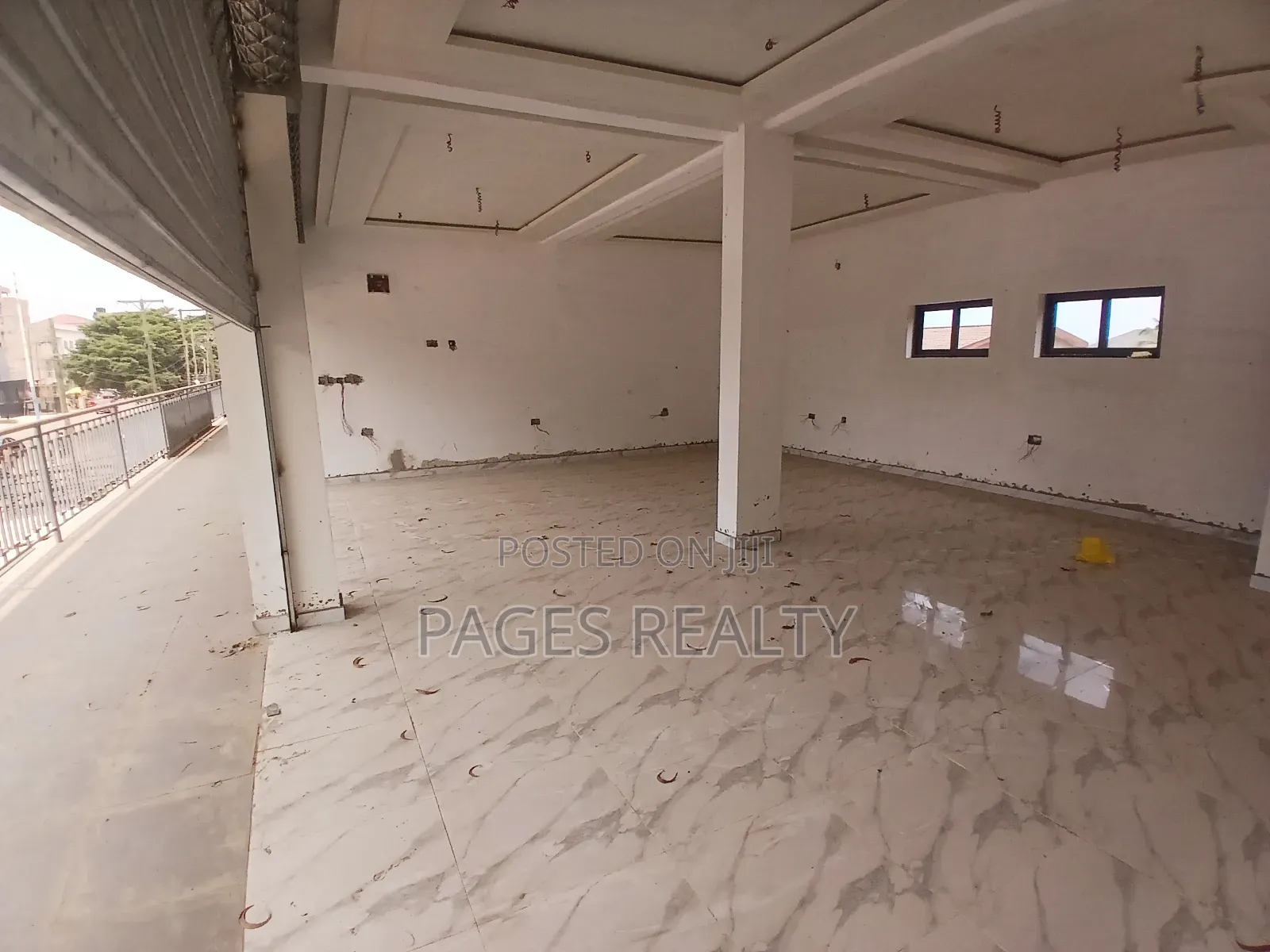 Double Shop at Ajiringanor for Rent