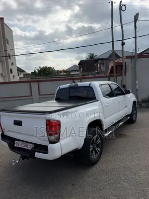 Toyota Tacoma TRD Sport 2017 White