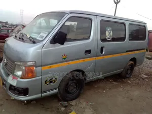 Nissan Caravan (Urvan) 2021 Grey