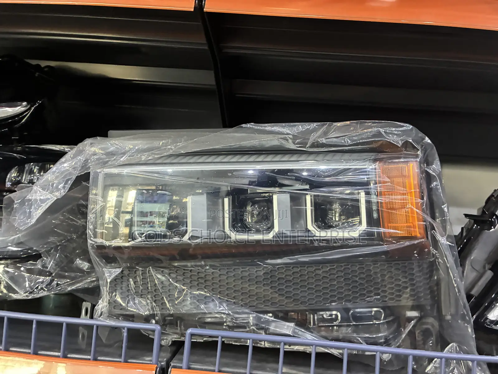 Headlight Land Cruiser Prado 2022-2023-2024-2025With Charger