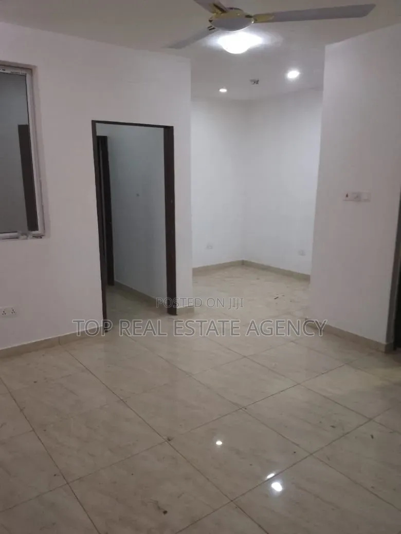 2bdrm Apartment in Around Deeper Life, Abrantie for rent
