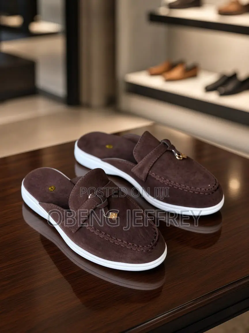 Ladies Half Shoe in Colours