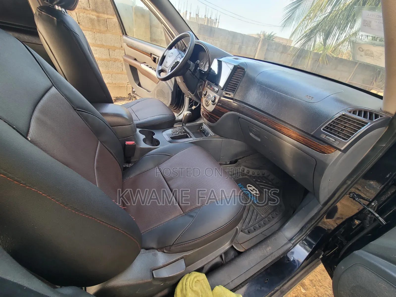 Hyundai Santa Fe SE 2012 Black