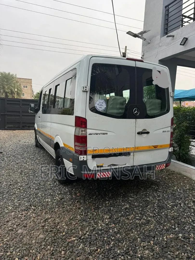 Mercedes-Benz Sprinter 2003 White