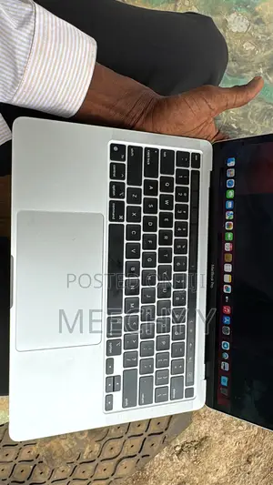 Laptop Apple MacBook Pro 2020 M1 8GB Apple M1 SSD 256GB