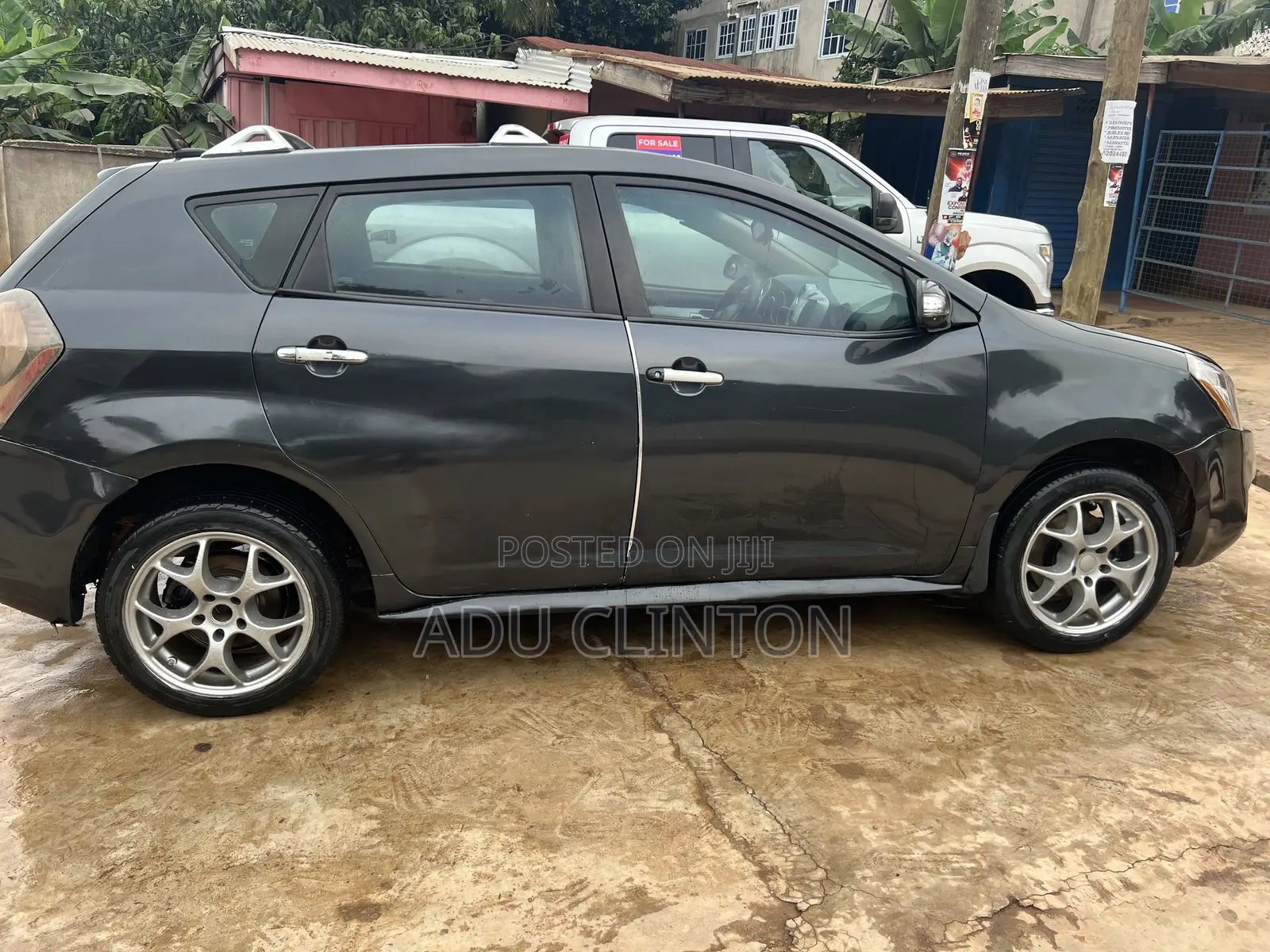 Pontiac Vibe 2010 Green