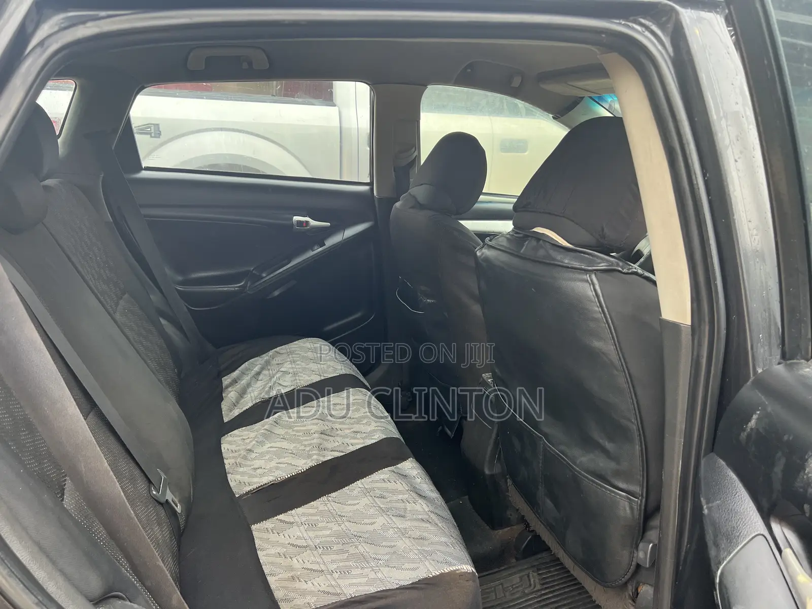 Pontiac Vibe 2010 Green