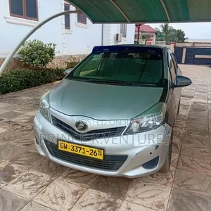 Toyota Vitz 1.3 AWD 3dr 2013 Silver